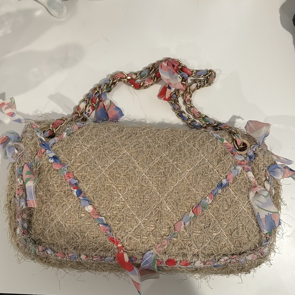 Authentic CHANEL Pre-Owned 2010 CC Straw Flap shoulder bag. - Picture 3 of 8